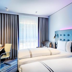 Standard Zimmer mit zwei Einzelbetten